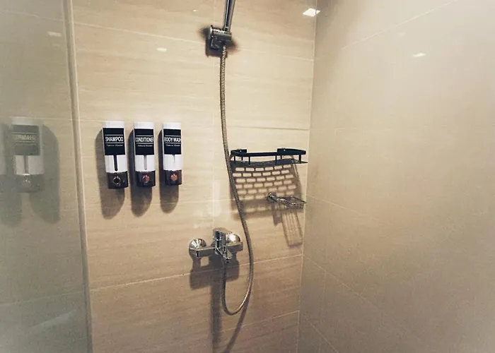 Cozy In Uptown Parksuites Bgc * Manila