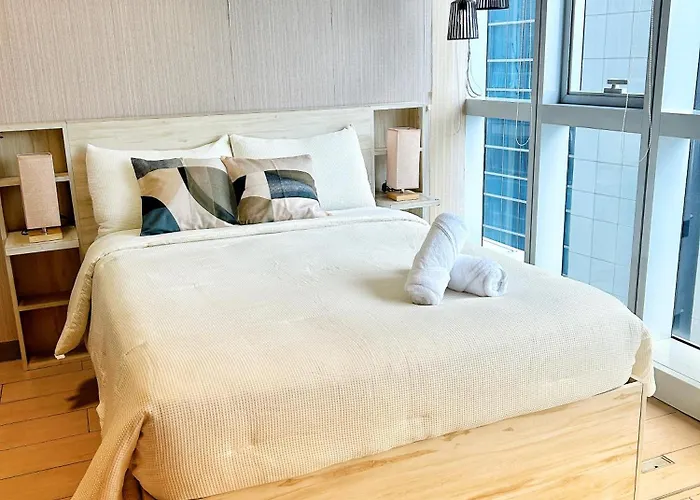 Cozy In Uptown Parksuites Bgc * Manila