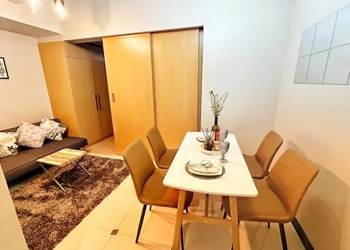Aparthotel Cozy In Uptown Parksuites Bgc Manila